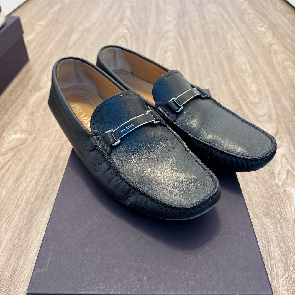 Men’s Prada Calzature Uomo Shoes. Color: Nero. Size: 8.5. w. Original Box